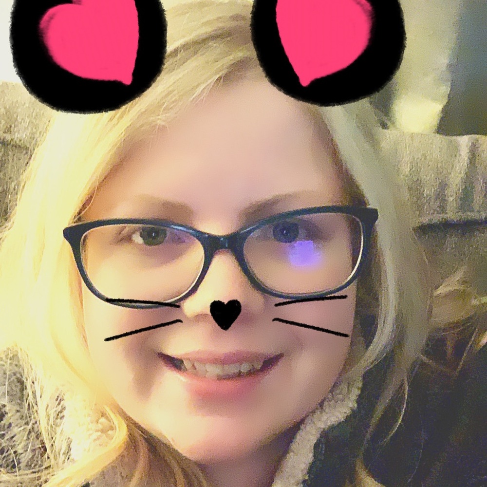 Meet your Posher, Angela